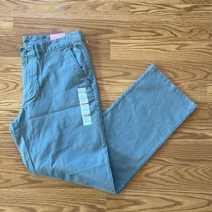 NWT Old Navy Gray Ultimate Straight Flat Front Khakis Size 34 x 32